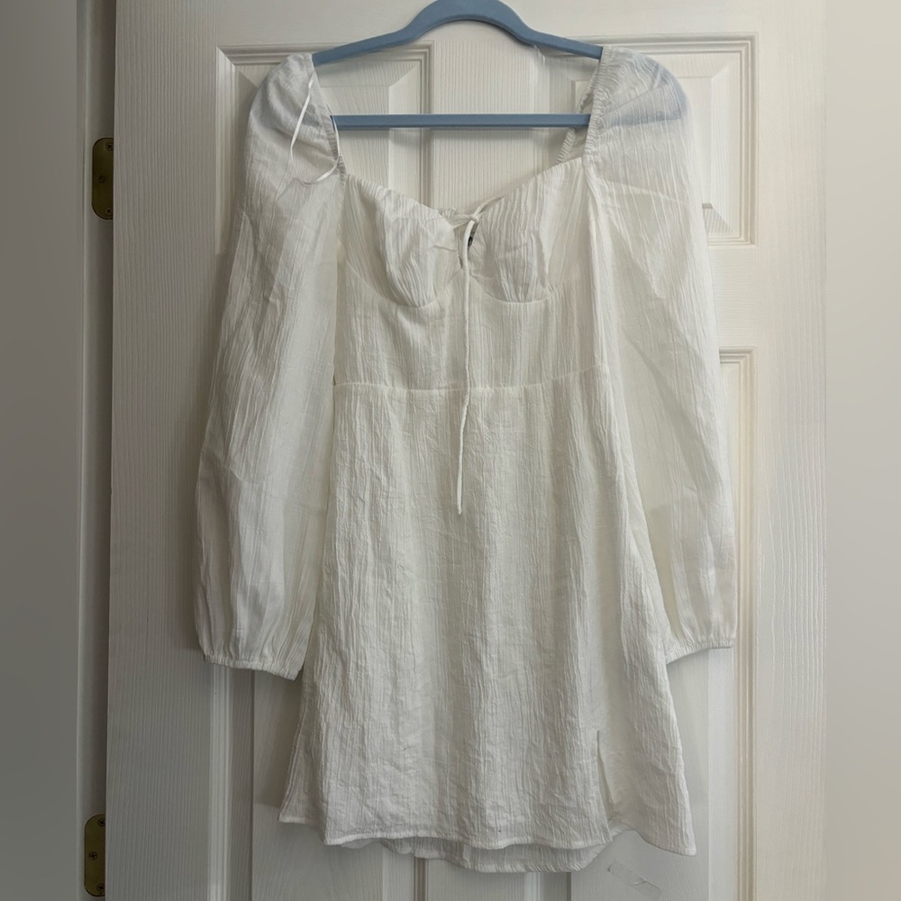 Princess Polly Size 2 in white